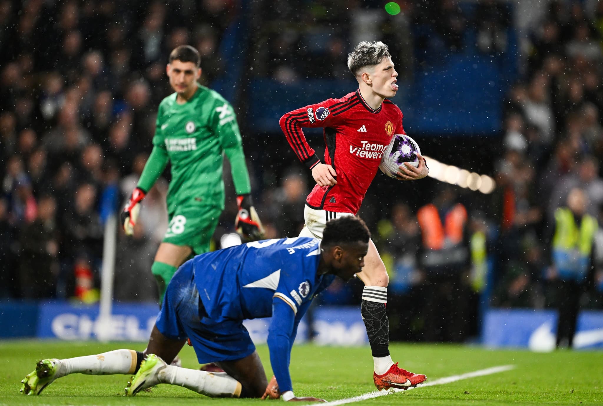 Nuk fitojnë fiton as United e as Chelsea