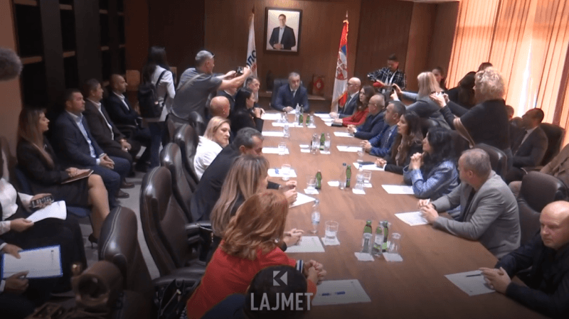 Subjekti politik: Lista Serbe, më shumë bojkot se punë (VIDEO)