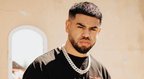 Noizy tregon se e ka shtyrë mbajtjen e koncertit në Tiranë