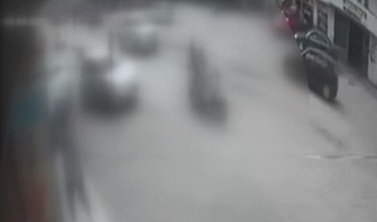 30 ditë paraburgim për shoferin që goditi dy të miturit me veturë në Pejë