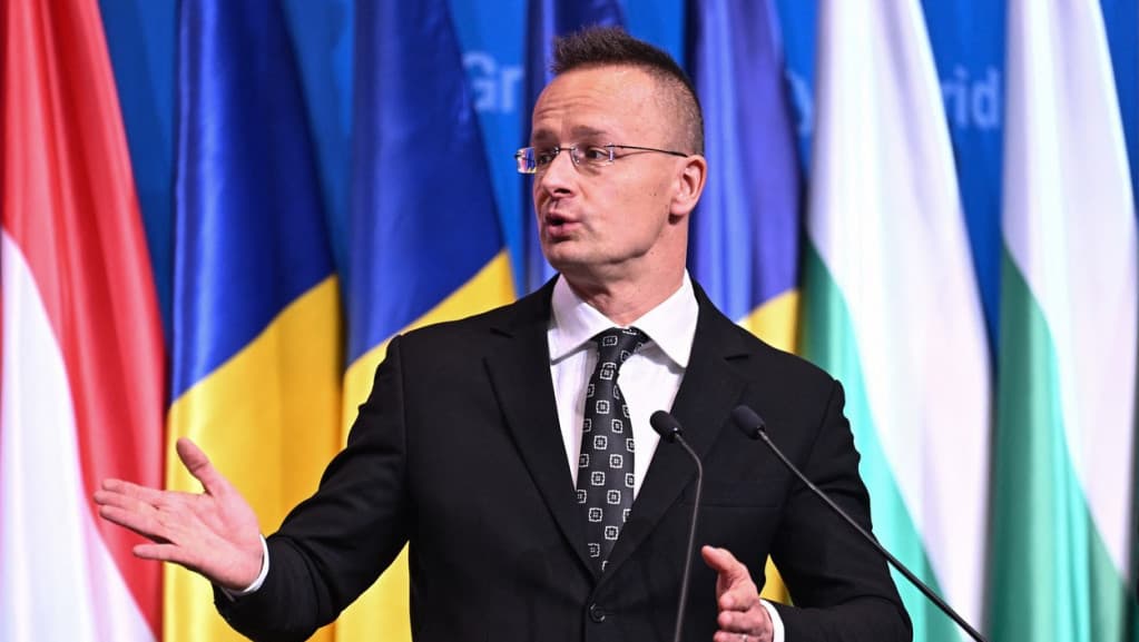 Kryediplomati hungarez: Refuzojmë ta çojmë NATO-n në luftë, apo ta kthejmë në aleancë sulmi
