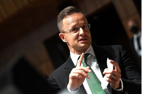 Hungaria planifikon të kundërshtojë çdo propozim të NATO-s për Ukrainën që do të qonte në përshkallëzim