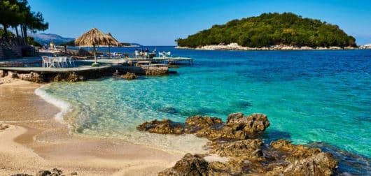 “Daily Mail” e vlerëson Shqipërinë si perlë të fshehur