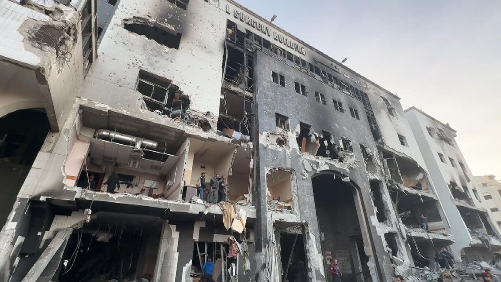 Nëpunësit civilë kërcënojnë të ndalojnë punën për shitjen e armëve në Izrael