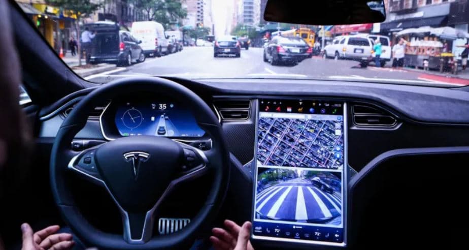 Tesla do të përballet me padinë e aksidentit fatal të autopilotit