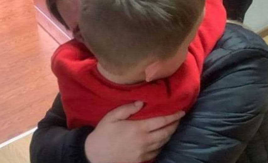 Pas arrestimit deklarohet gjyshja e 3-vjeçarit: Donim ta rrisnim vetë