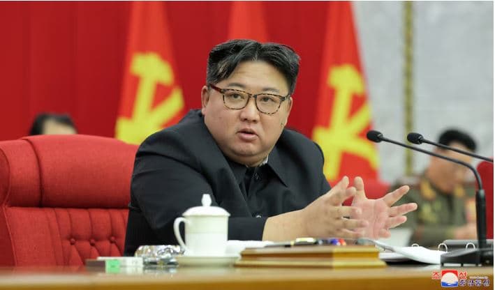 Kim Jong Un thotë se tani është koha për të qenë gati për luftë Koreja e Veriut