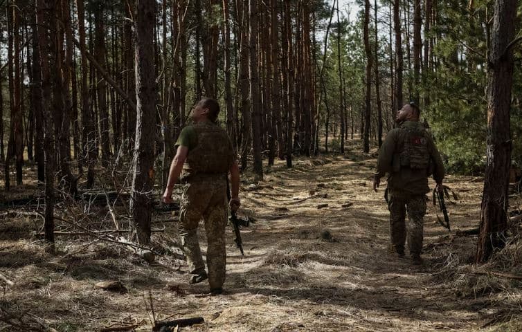 Gjermania do të mbështesë Ukrainën me 180 mijë predha