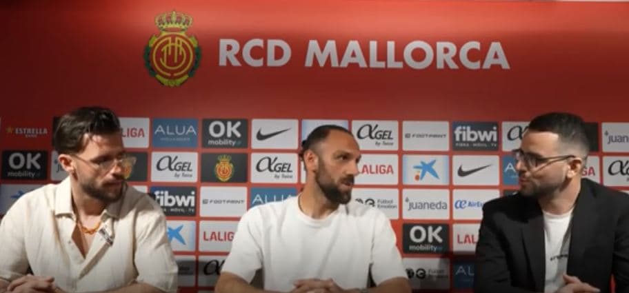 Intervistë ekskluzive e Vedat Muriqit për Artmotion: Jam gati për ndeshjen kundër Real Madridit (VIDEO)