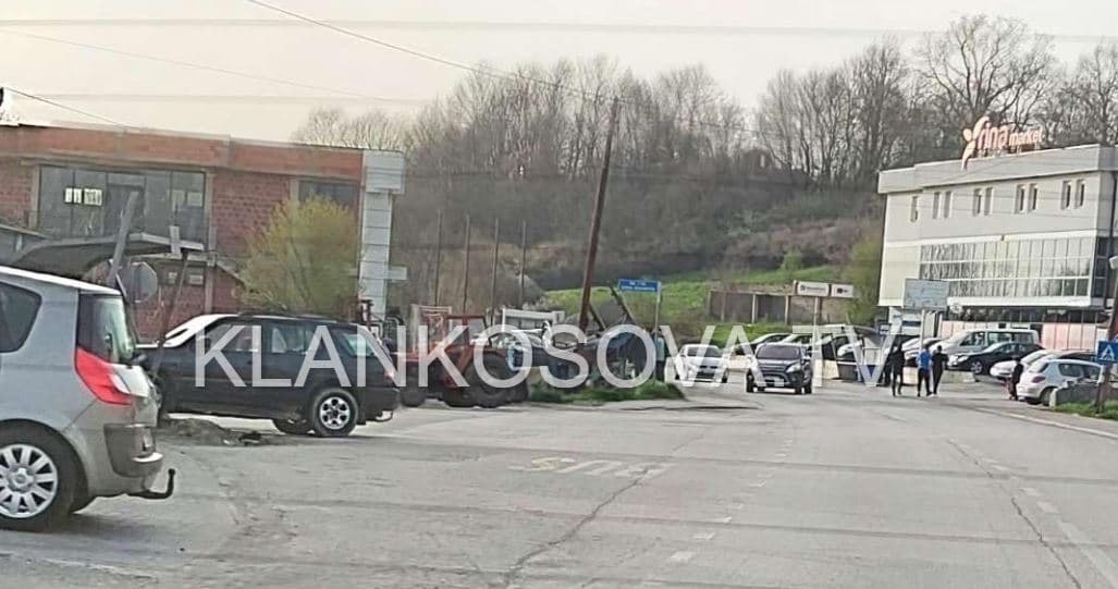 Vetëaksidentohet një kamion në Zallq të Istogut, lëndohet shoferi