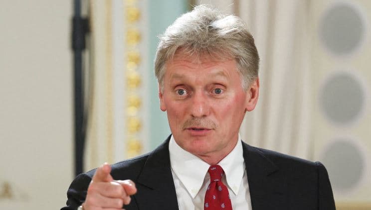 Peskov: Telefonata Putin-Trump një hap drejt takimit ballë për ballë