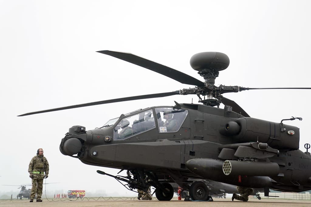 Helikopterët britanikë fluturojnë në Finlandë për stërvitjen më të madhe të NATO-s që nga Lufta e Ftohtë