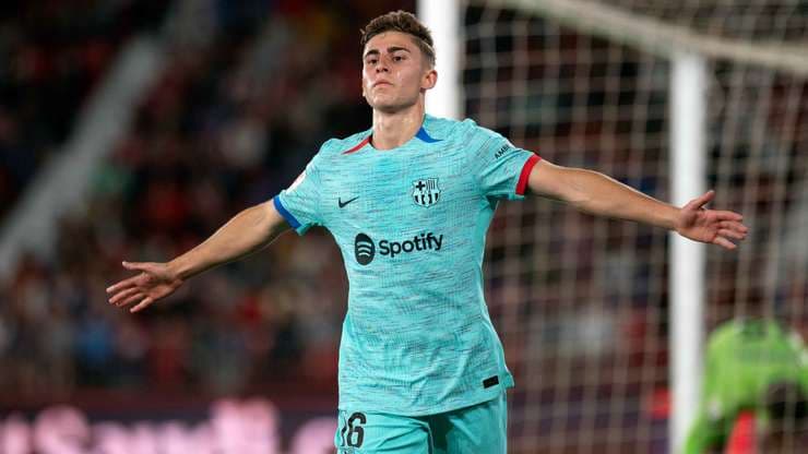 Barcelona përforcon pozitën e dytë