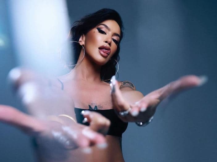 Dafina Zeqiri, sensuale në fotot e fundit