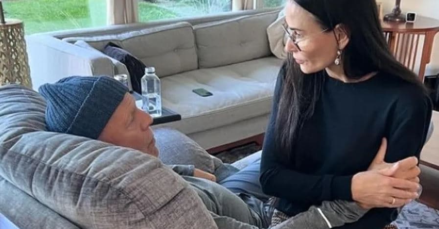 Demi Moore po përgatitet për t’i dhënë lamtumirën Bruce Willisit