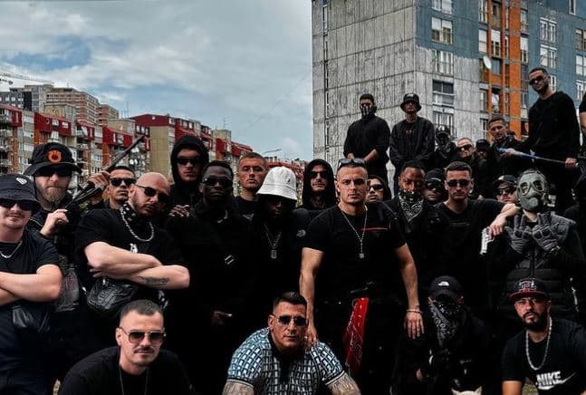Don Xhoni bashkon forcat me reperin gjerman