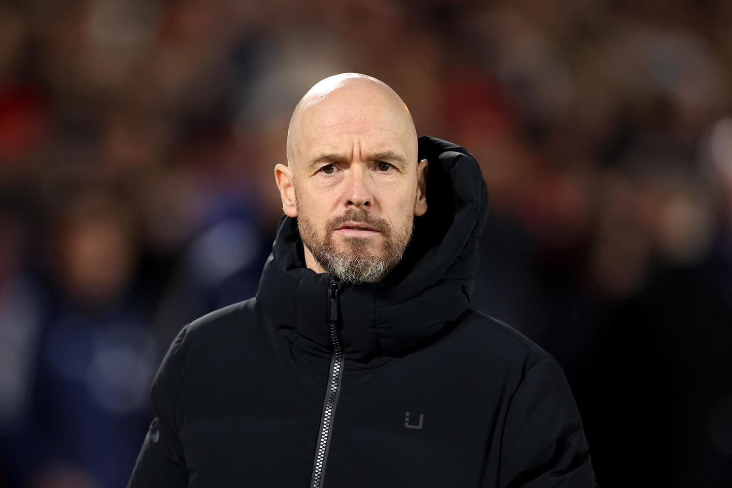 Drejtuesit e Man Utd planifikojnë një takim, e ardhmja e Ten Hagut në dyshim