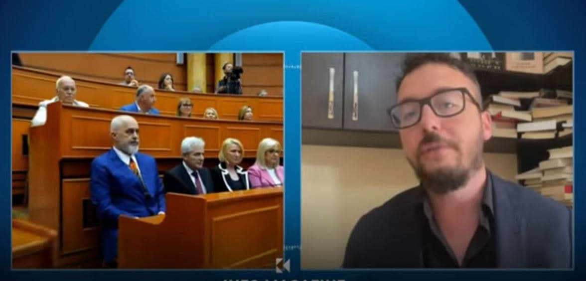 Peçi: Titulli ‘Qytetar Nderi’ për Ali Ahmetin në Tiranë, ishe pak i vonuar (VIDEO)