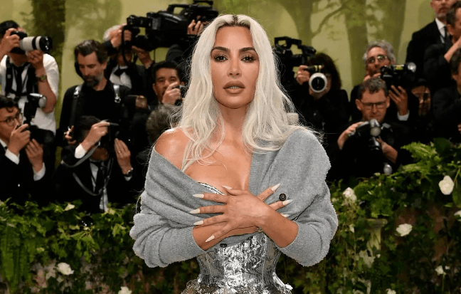 Sipas Kim Kardashian, fëmijët nuk duhet të kenë detyra shtëpie