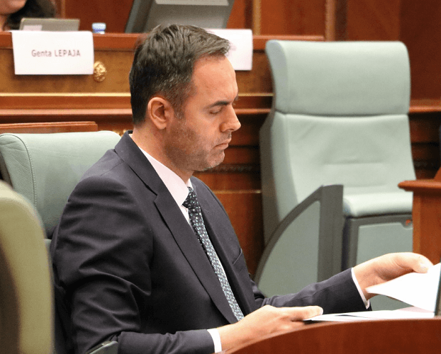 Konjufca për atentatin ndaj Trumpit: Sulm ndaj demokracisë dhe pluralizmit politik