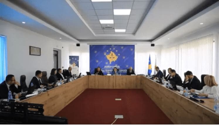 Nëntë prokurorë avancohen në PSRK, refuzohen kundërshtimet e tre kandidatëve