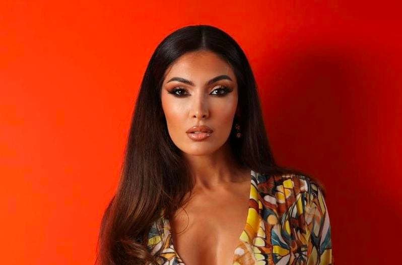 Nora Istrefi vjen plot ngjyra (FOTO)