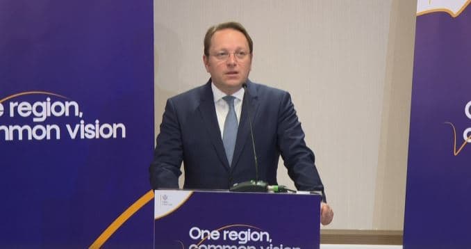 Varhelyi nga Mali i Zi: Plani i rritjes është duke u realizuar