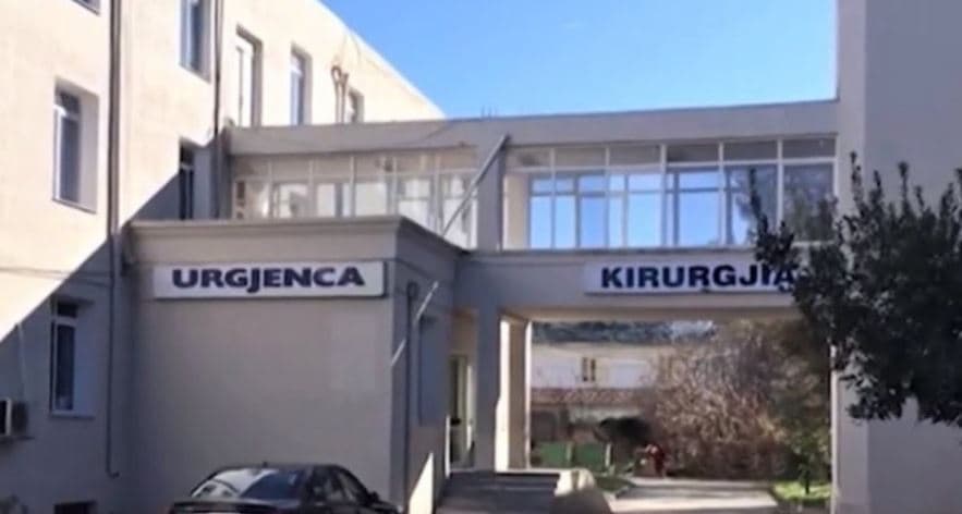 Babai plagos vajzën në Lushnjë, më pas vret vetën