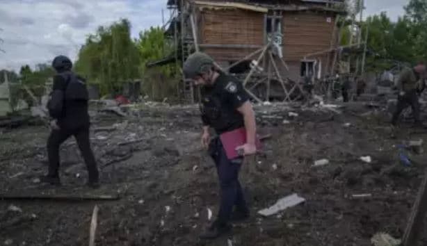 Zyrtarët rusë thonë se Ukraina kreu sulme me 60 dronë në Rusi