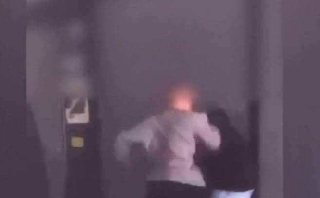 Grushtohet një i mitur në Fushë Kosovë, videoja i publikohet në rrjete sociale - policia nis hetimet