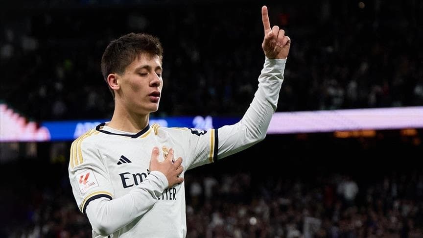 Alonso krahason Gülerin me dy legjenda të Real Madridit
