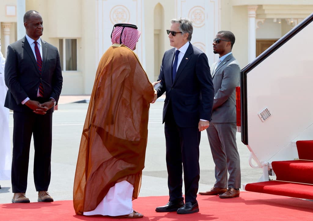 Blinken mbërrin në Doha të Katarit