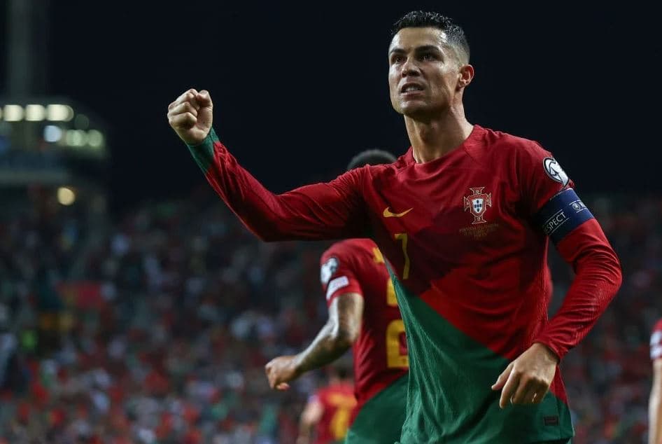 Portugalia me Ronaldon sot ballafaqohen me çekët