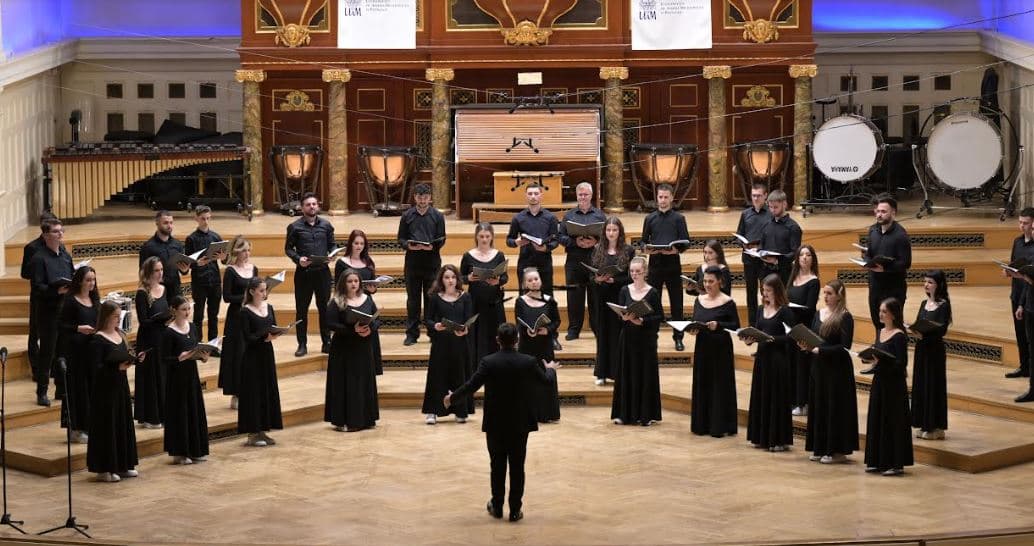 Kori Siparantum me koncert në Kishën Katolike “Shën Ndou”