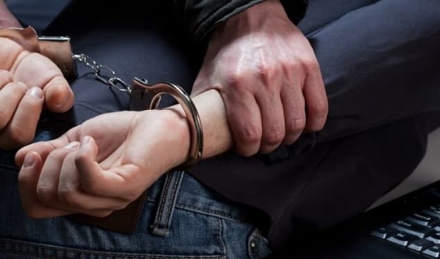 Arrestohet shtetasi i Shqipërisë, dyshohet se kanosi policët në Gjakovë