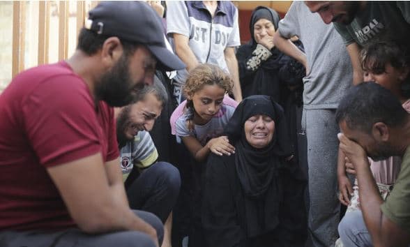 42 palestinezë të vrarë nga sulmet izraelite në veri të Gazës