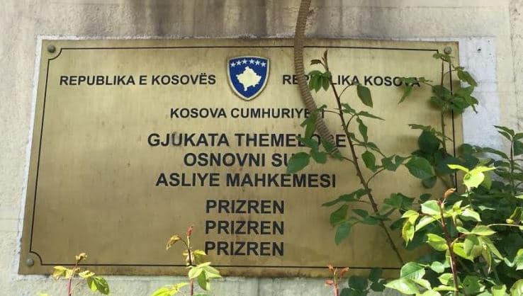 Arrest shtëpiak ndaj dy të dyshuarve për vdekjen e 47-vjeçares që ra në hapësirën e ashensorit në Prizren