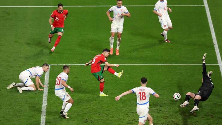 “Pleqtë” e Portugalisë e nisin Evropianin me fitore