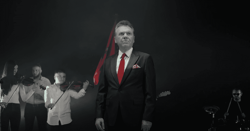 Ilir Shaqiri publikon këngën “Ali Pashë Gucia” (VIDEO)