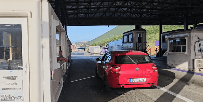 Fillon zbatimi i regjimit të lirë të trafikut lokal kufitar Kosovë-Shqipëri (VIDEO)