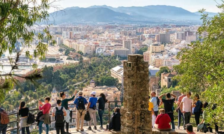 Mijëra spanjollë do të protestojnë kundër turizmit masiv