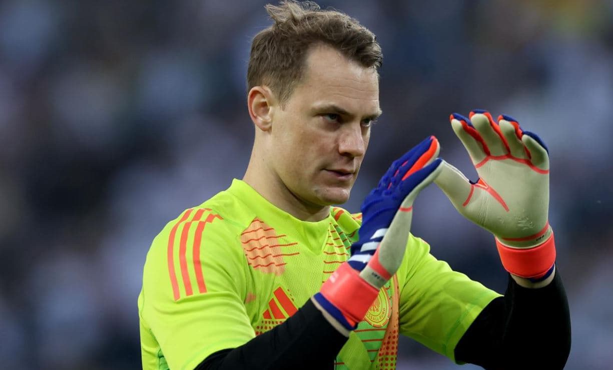 Neuer shpallet "Lojtar i javës" në Champions
