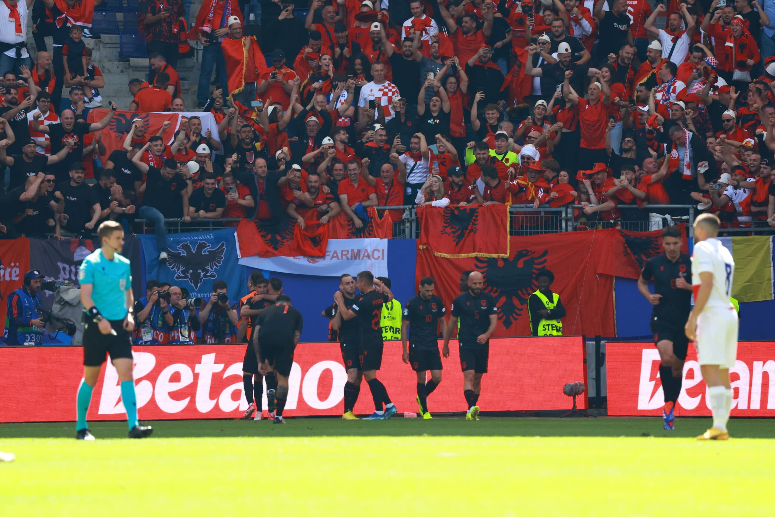 Ndeshja me Kroacinë, UEFA e dënon sërish Shqipërinë