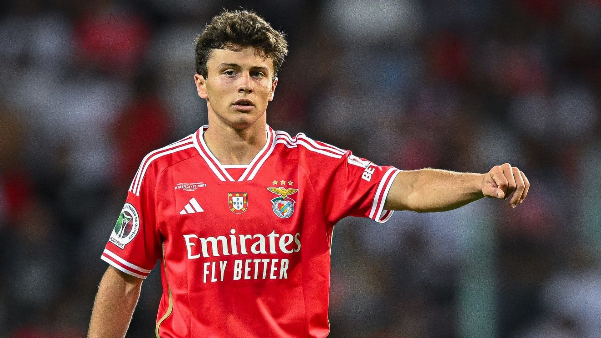 Man Utd dhe Arsenali “gati” të ofrojnë 60 milionë euro për Joao Neves