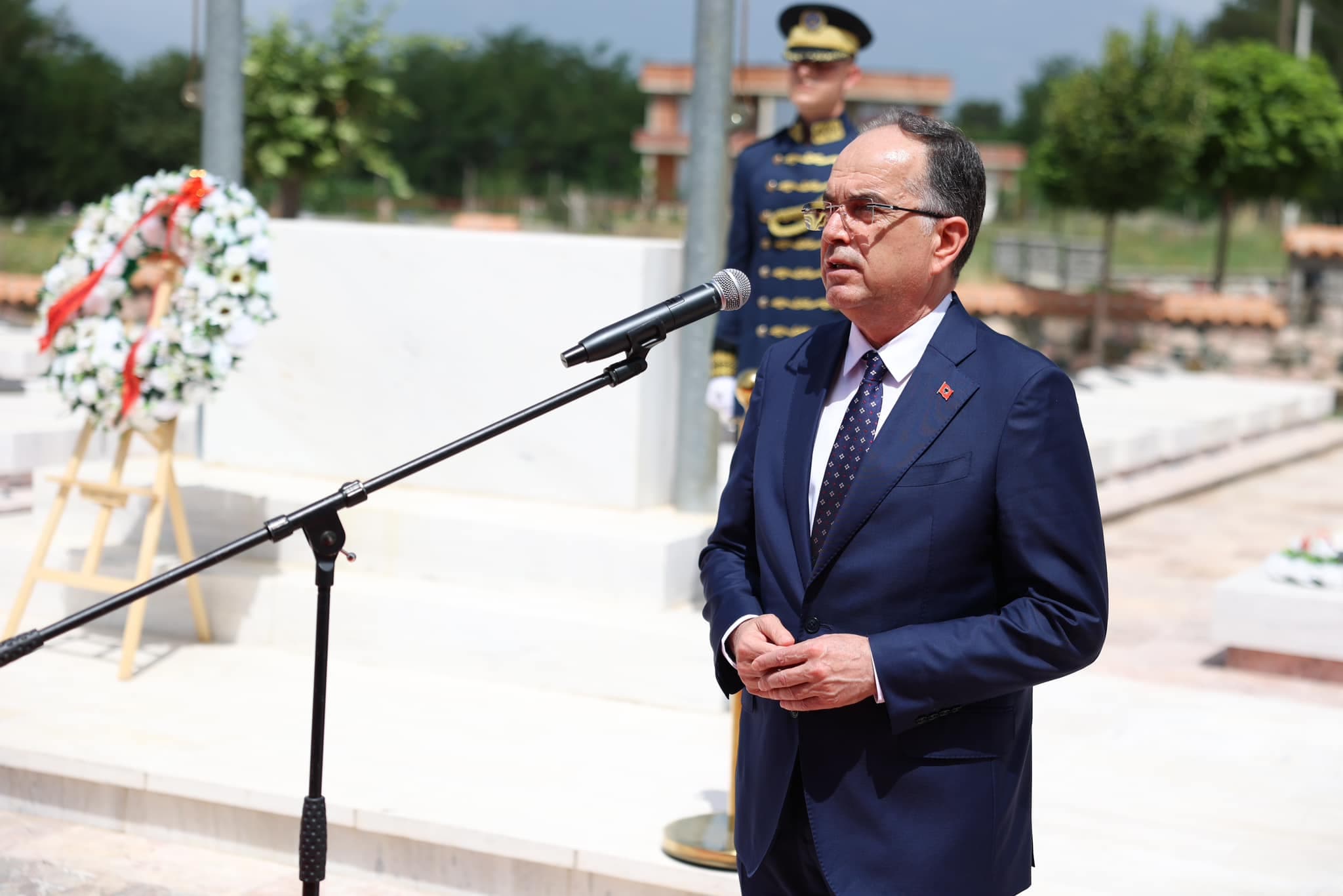 Presidenti Begaj viziton Kosovën për Ditën e Pavarësisë