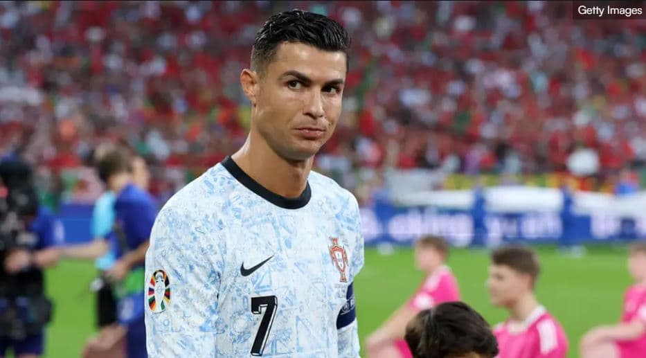Ronaldo motivon bashkëlojtarët para ndeshjes me Francën