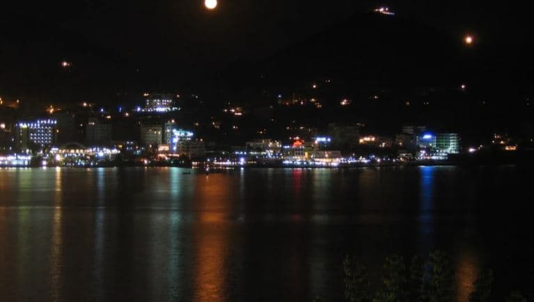 Vdes një person pas një shpërthimi në portin e Sarandës