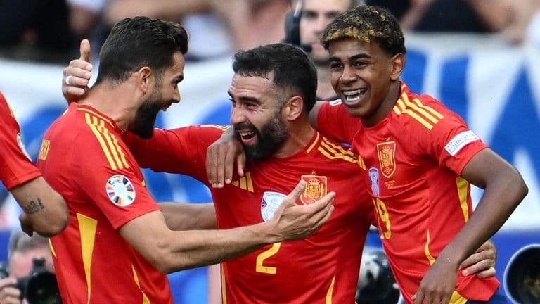 Furia e Kuqe “e merr me vete” Kroacinë