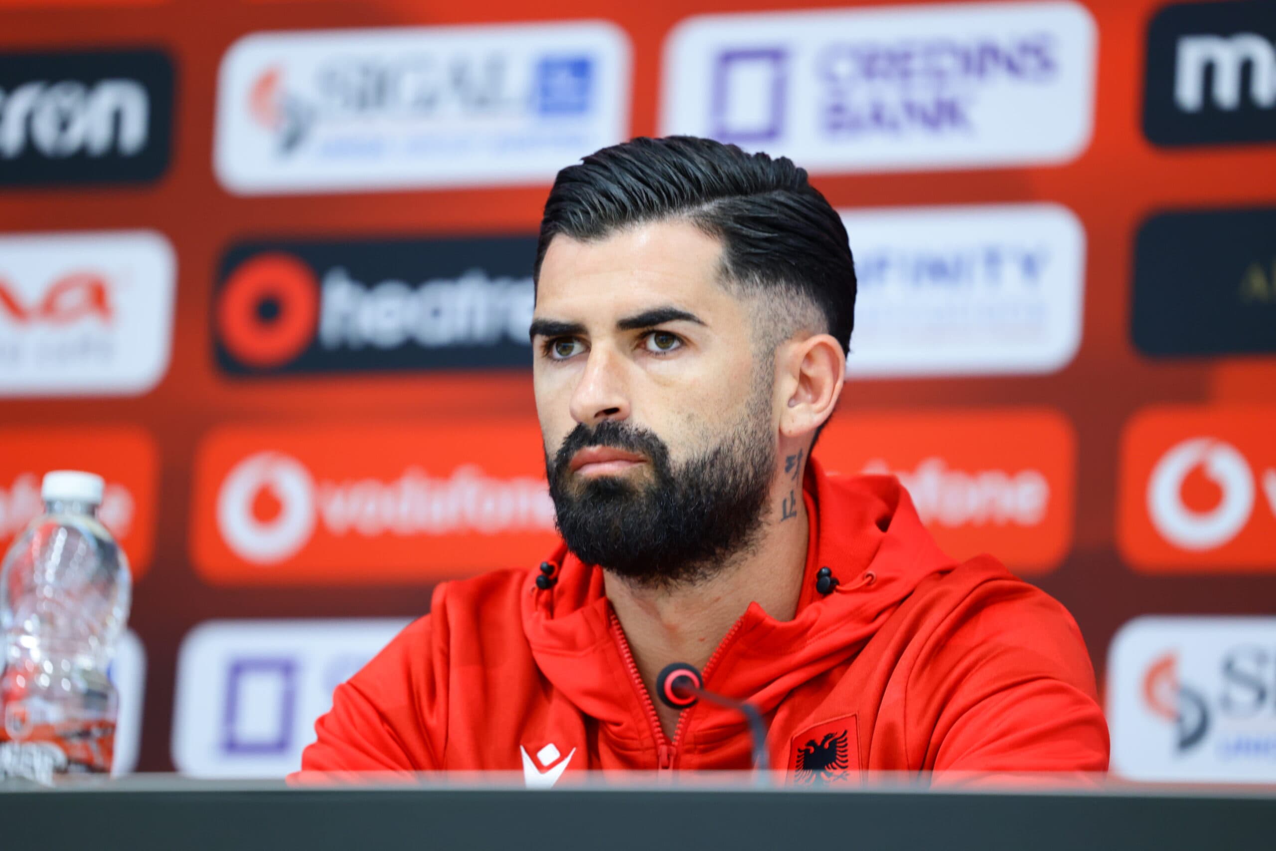 Elseid Hysaj reagon pasi u quajt fajtor për humbjen ndaj Italisë: Kërkoj ndjesë, ishte gabim