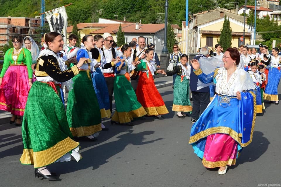 Arbëreshët freskojnë Mitrovicën me muzikë e kulturë